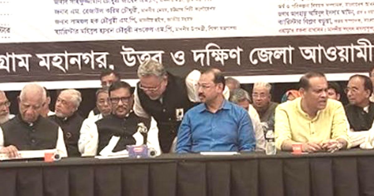 ঢাবিতে মঞ্চের পর এবার চট্টগ্রামে ভাঙল দরোজা