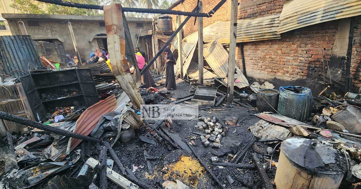 লক্ষ্মীপুরে চায়ের দোকানে আগুন, একজনের মৃত্যু 