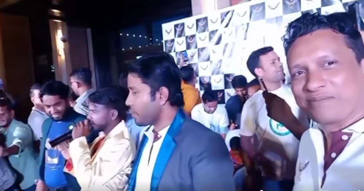পুলিশ হত্যার আসামি আরাবের সঙ্গে ‘বগুড়ার পোলা’ গাইলেন হিরো আলম