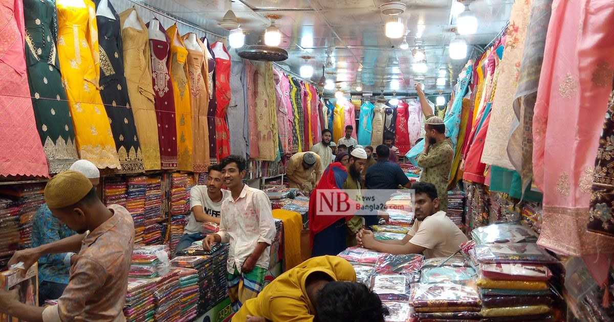 রোজার-শুরুতেই-সরগরম-নরসিংদীর-ঐতিহ্যবাহী-বাবুরহাট