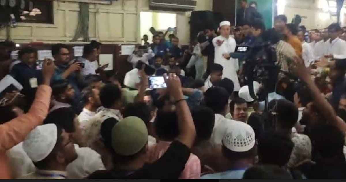 পুলিশকে-বের-করে-দিয়ে-তারেকের-ভিডিও-কনফারেন্স-আটক-২০