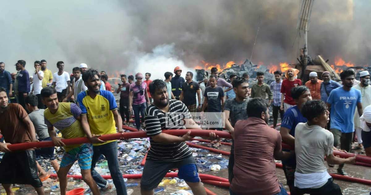 ছবিতে বঙ্গবাজারের আগুন 