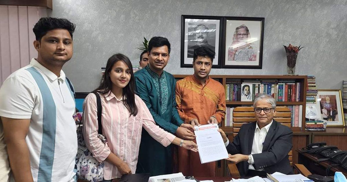 অধ্যাপক-ইমতিয়াজের-বিরুদ্ধে-ব্যবস্থার-দাবি-ছাত্রলীগের