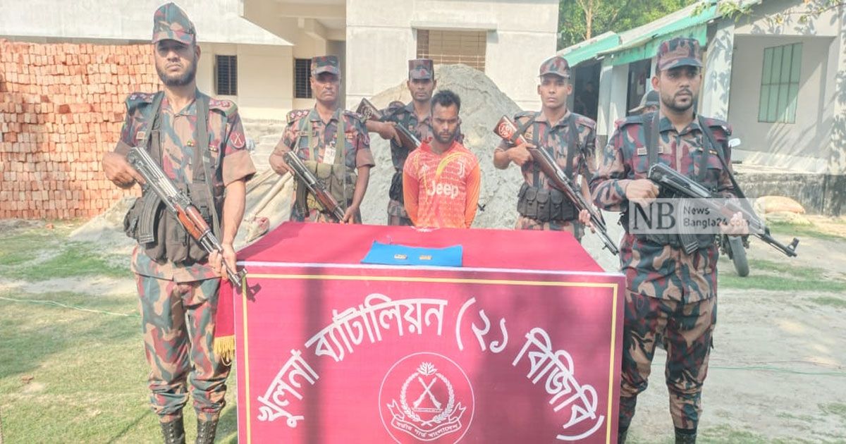 শার্শা-সীমান্তে-এক-কেজি-স্বর্ণসহ-আটক-১