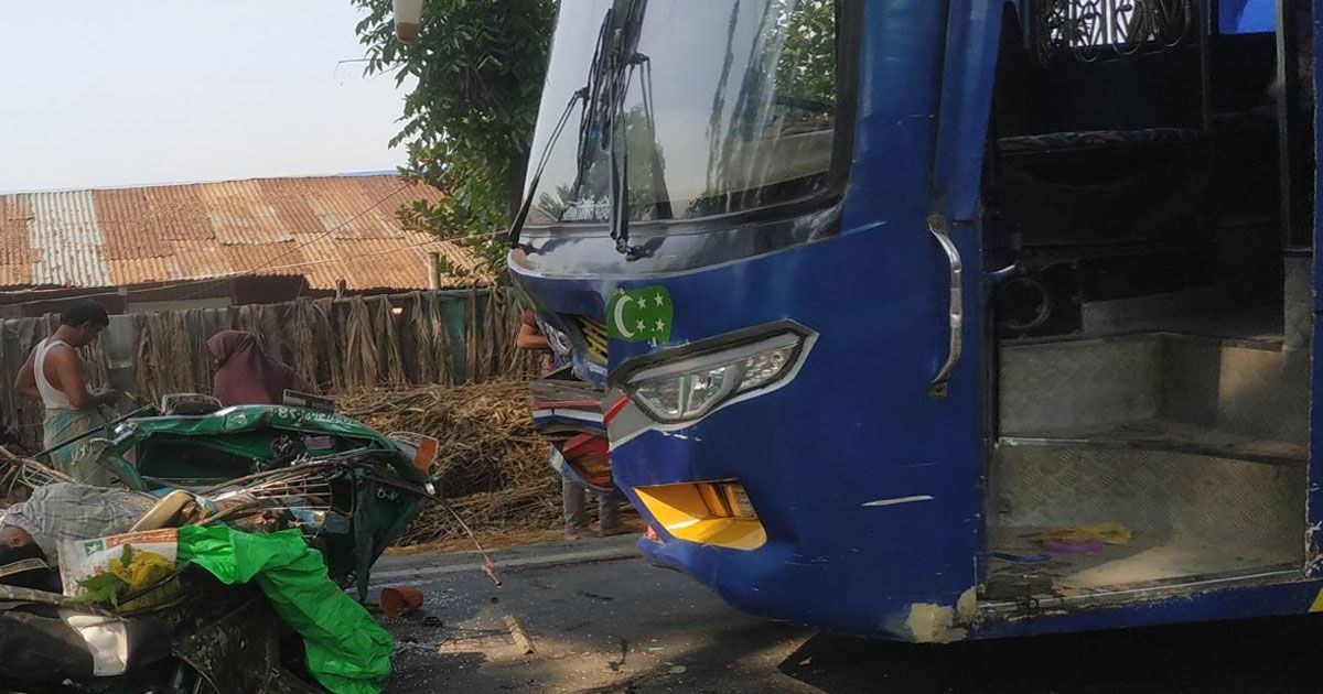 চট্টগ্রামে বাস ও সিএনজির সংঘর্ষে নিহত ৫