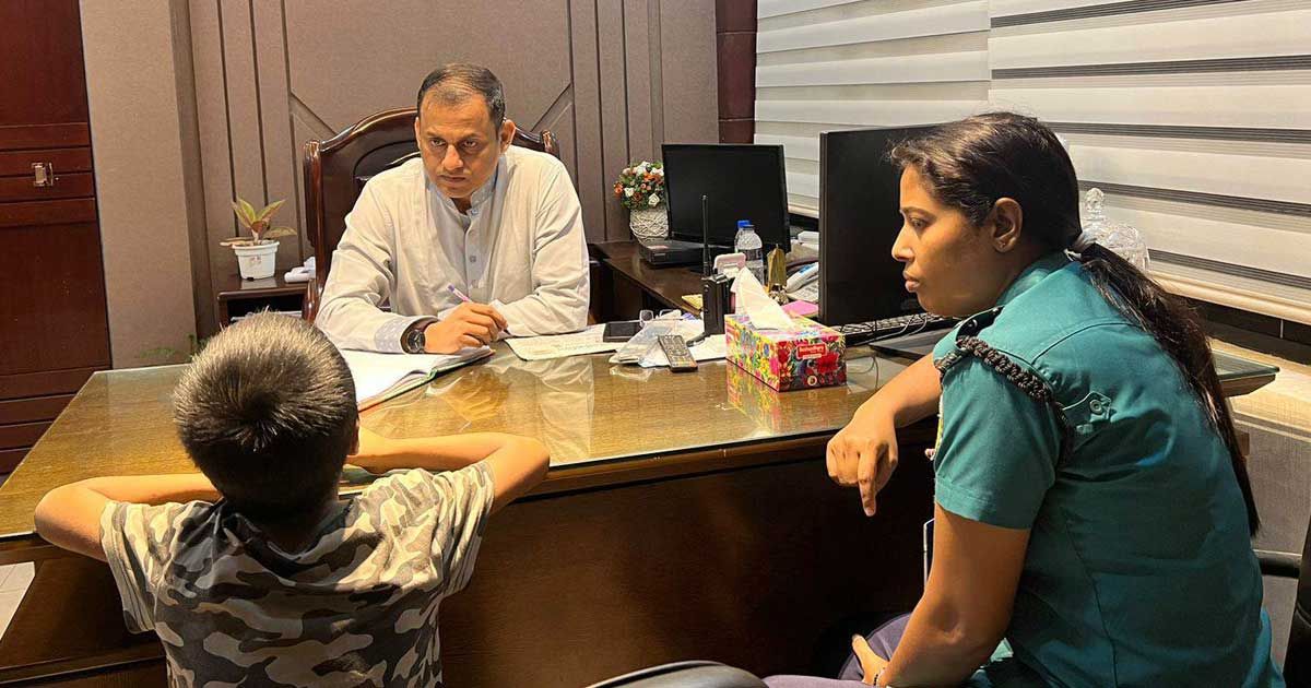 ৯৯৯-এ-মায়ের-বিরুদ্ধে-নির্যাতনের-অভিযোগ-৮-বছরের-শিশুর