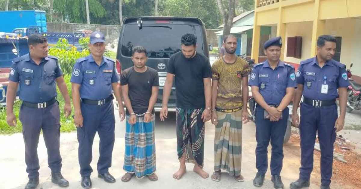 প্রতিবেশীদের দিয়ে সংঘবদ্ধ ধর্ষণের অভিযোগ