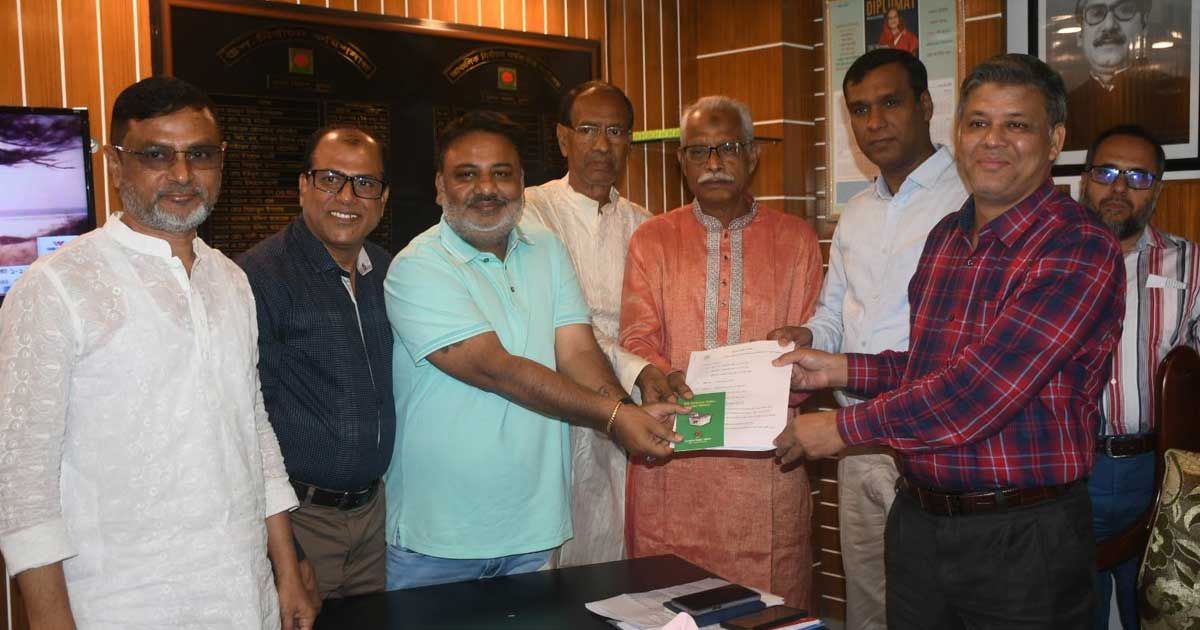কেসিসি-নির্বাচনে-মনোনয়নপত্র-নিলেন-খালেক
