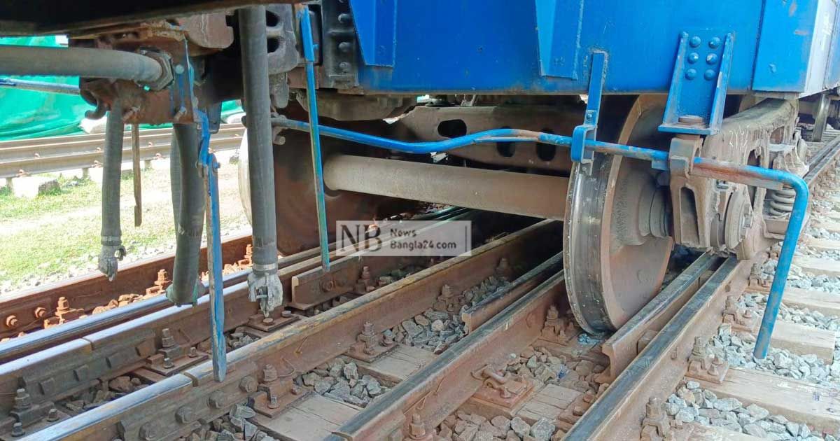 ঢাকার-সঙ্গে-উত্তর-দক্ষিণাঞ্চলের-রেল-যোগাযোগ-বন্ধ- 
