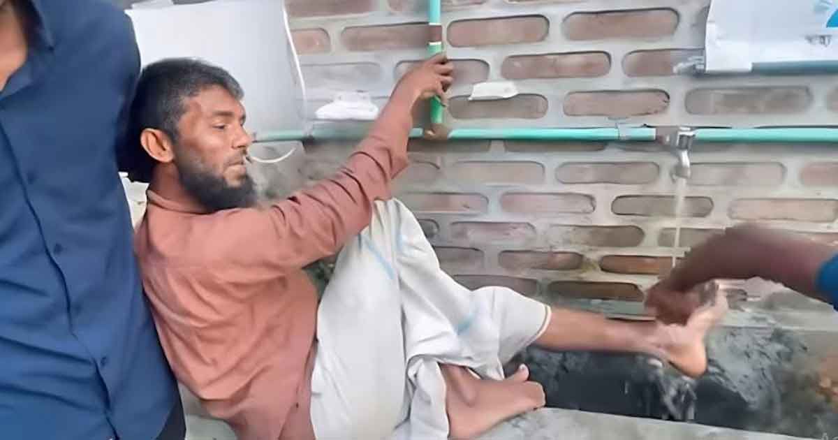 এক দিনে কুকুরের কামড়ে ১৭ জন হাসপাতালে