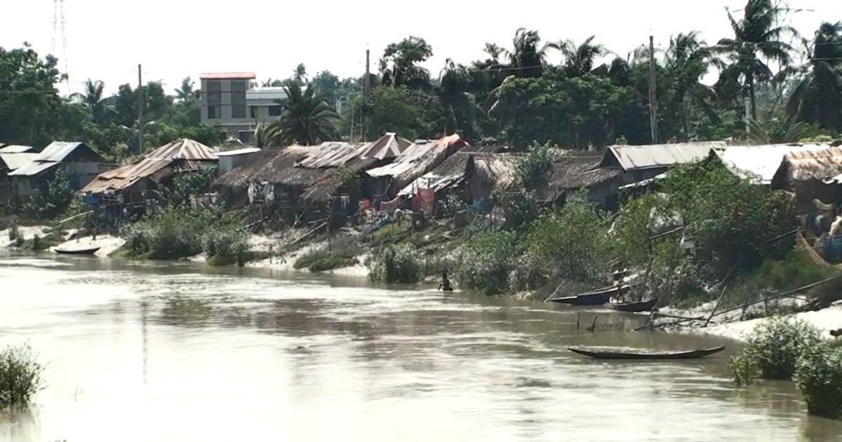 ঘূর্ণিঝড় মোখা: বাগেরহাট উপকূলে আতঙ্ক