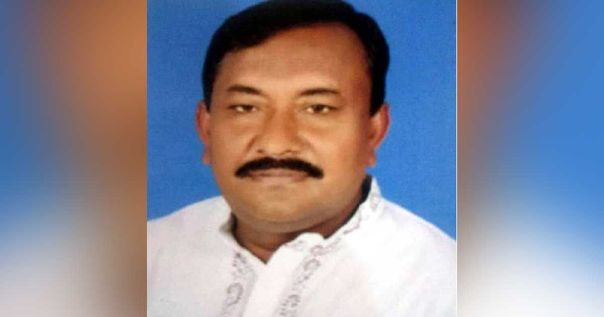 নওগাঁয় মাদ্রাসা শিক্ষকের বিরুদ্ধে ছাত্রীদের যৌন হয়রানির অভিযোগ