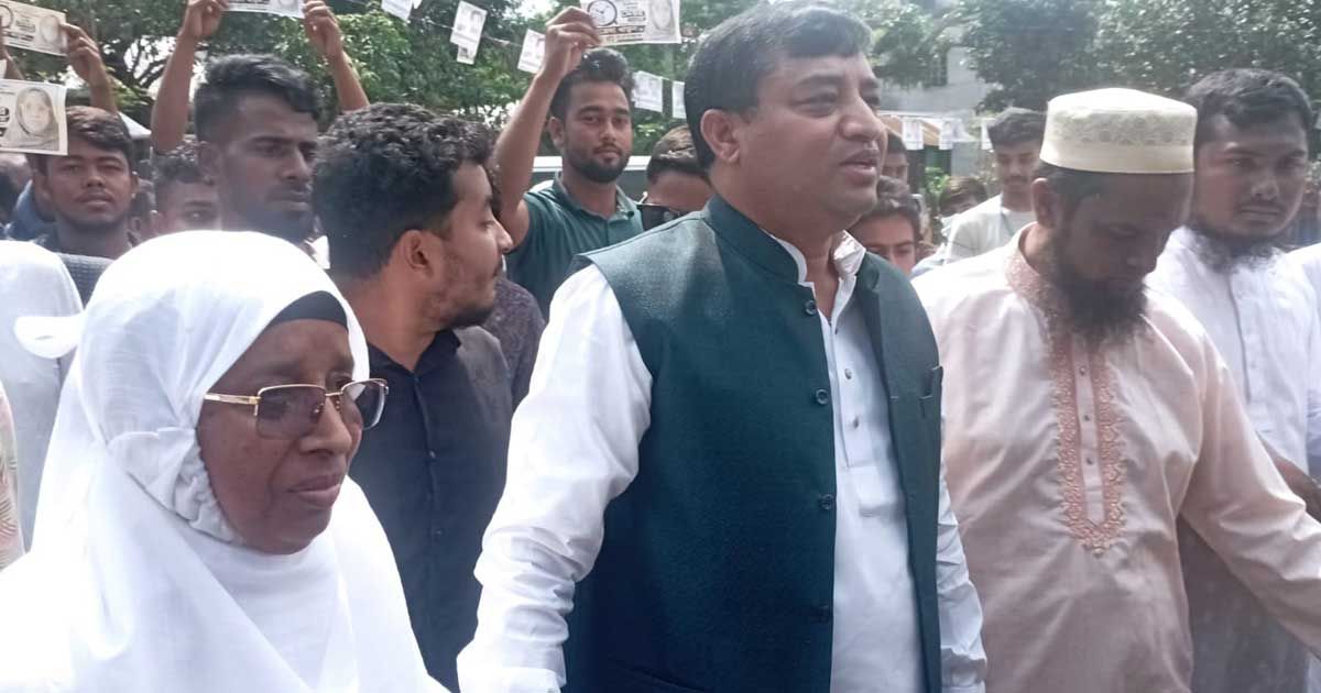 ভোট নিয়ে কোনো অভিযোগ নেই জায়েদার, সন্তুষ্ট ছেলে জাহাঙ্গীরও