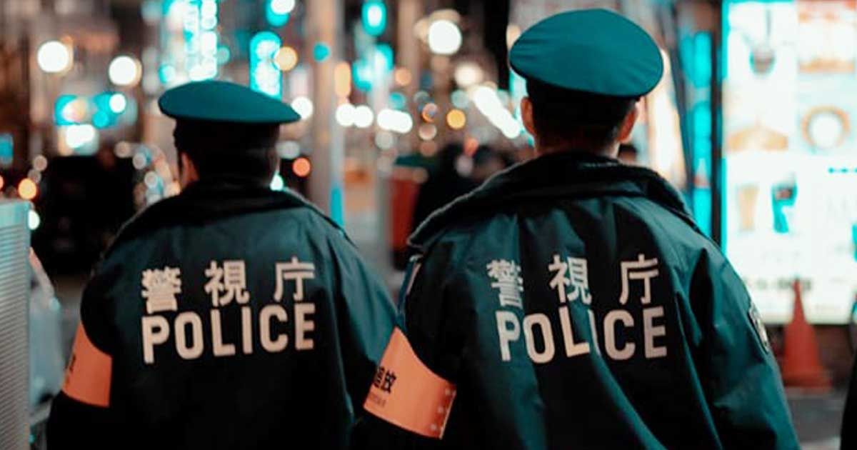 Four-people-including-two-policemen-were-killed-in-a-knife-gun-attack-in-Japan