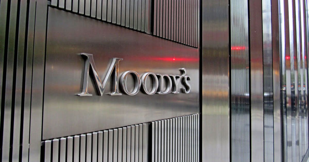 Moodys-negative-rating-on-7-banks-in-the-country