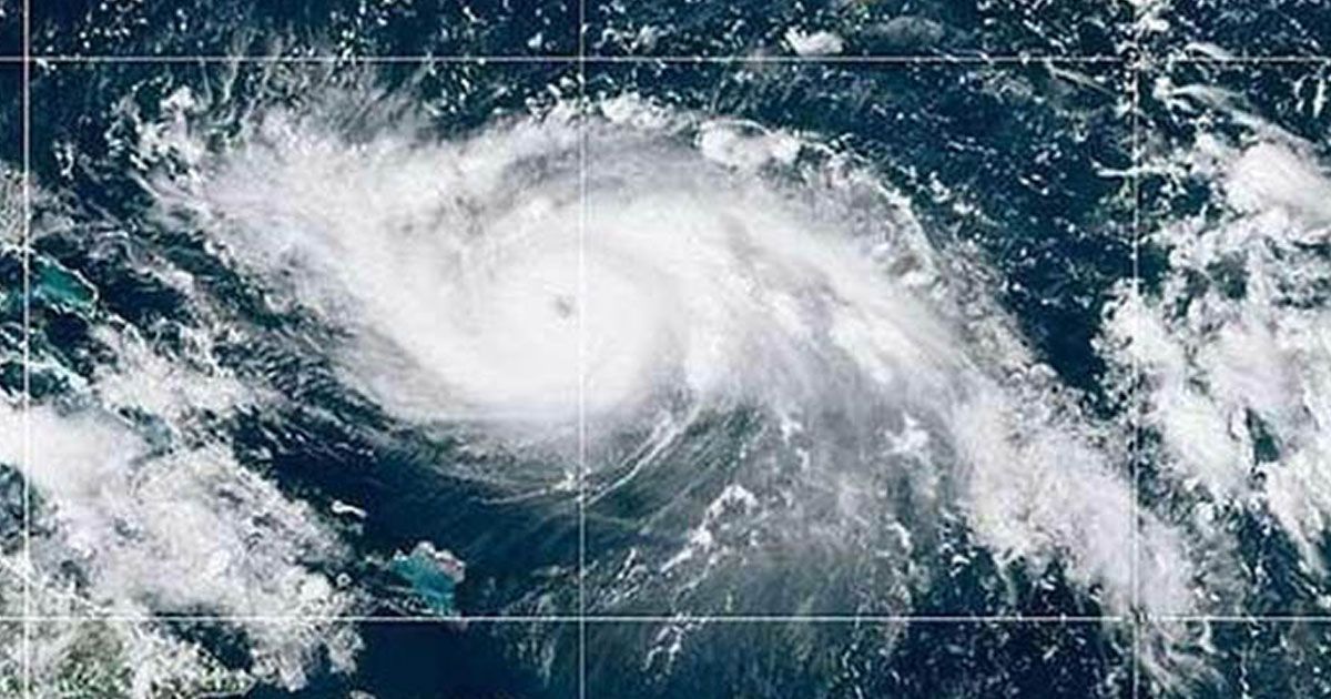 Visible-low-pressure-in-Bay-of-Bengal