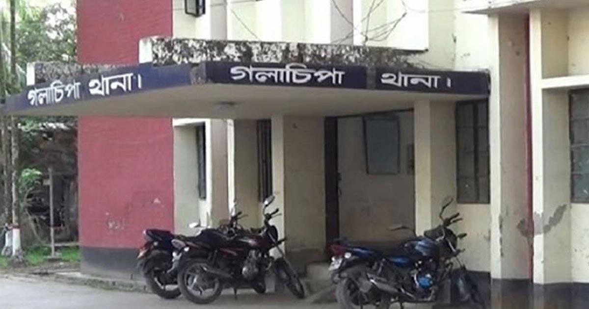স্কুলে যাওয়ার পথে মোটরসাইকেলে করে শিক্ষিকাকে ‘অপহরণ’