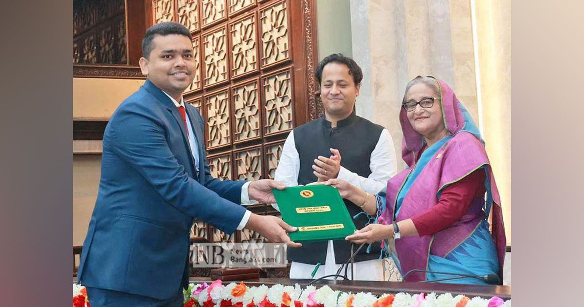 বঙ্গবন্ধু-শেখ-মুজিব-স্কলার-অ্যাওয়ার্ডে-ভূষিত-জবির-সাইমুম