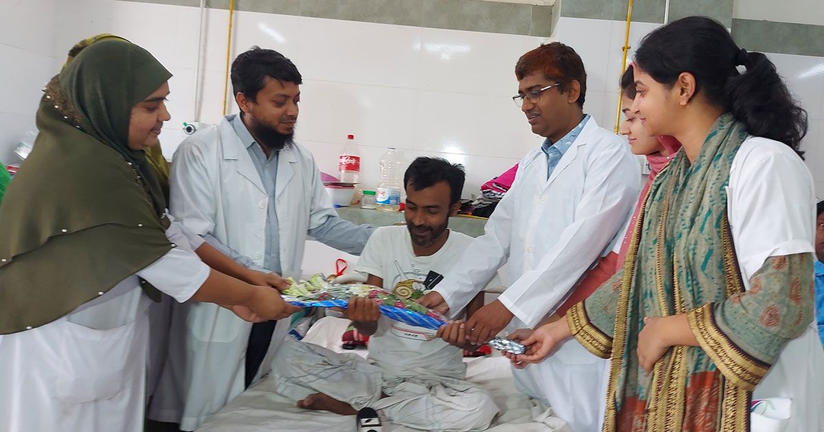 মোতালেব-আর-কখনও-কলম-খাবেন-না