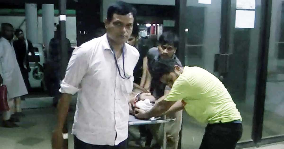 হাবিপ্রবিতে-ছাত্রলীগের-দুই-গ্রুপের-সংঘর্ষ-আহত-৪০-  