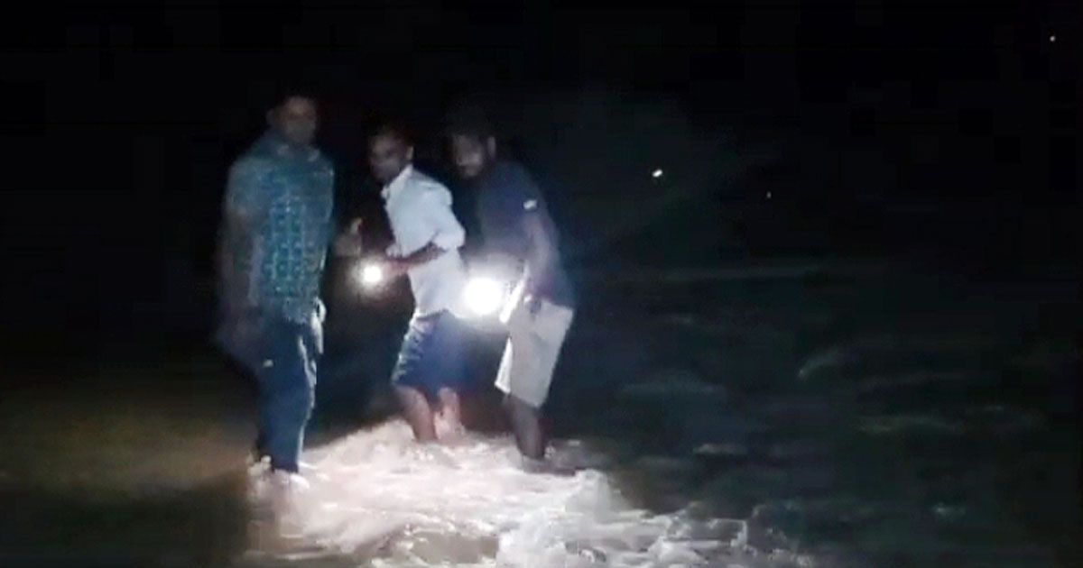 দুই-সন্তানসহ-নদীতে-ভেসে-গেছেন-মা