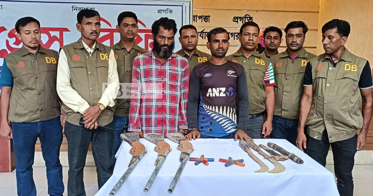 সুন্দরবনে-দস্যুতার-অভিযোগে-গ্রেপ্তার-২-বন্দুক-গুলি-উদ্ধার