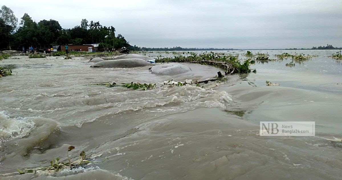 কুড়িগ্রামে-দুধকুমারের-বাঁধ-ভেঙে-ডুবছে-গ্রামের-পর-গ্রাম