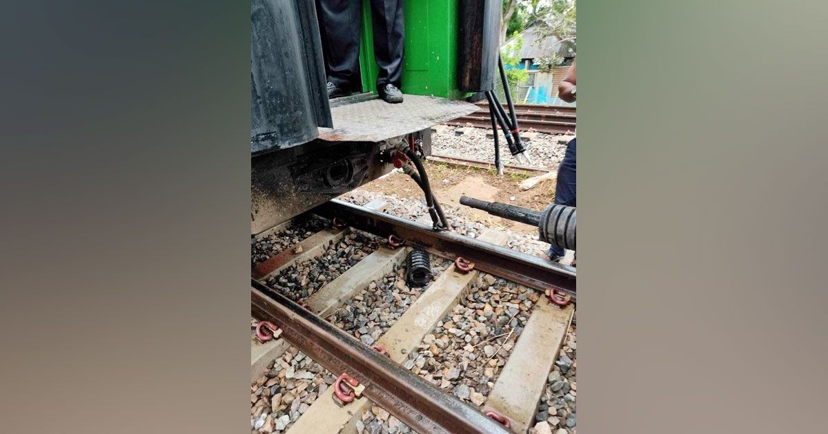 দেড় ঘণ্টা পর ঢাকার উদ্দেশে ফের ছাড়ল সুবর্ণ এক্সপ্রেস