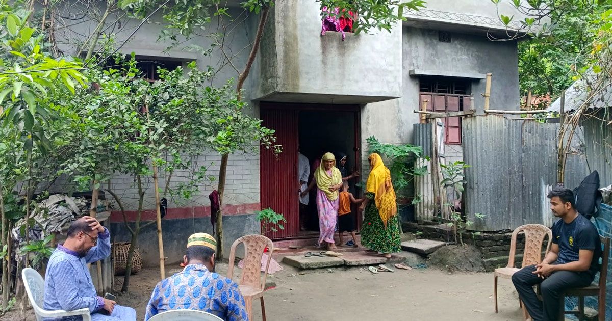 কোরবানির-গরুর-গুঁতায়-কুমিল্লায়-নিহত-১