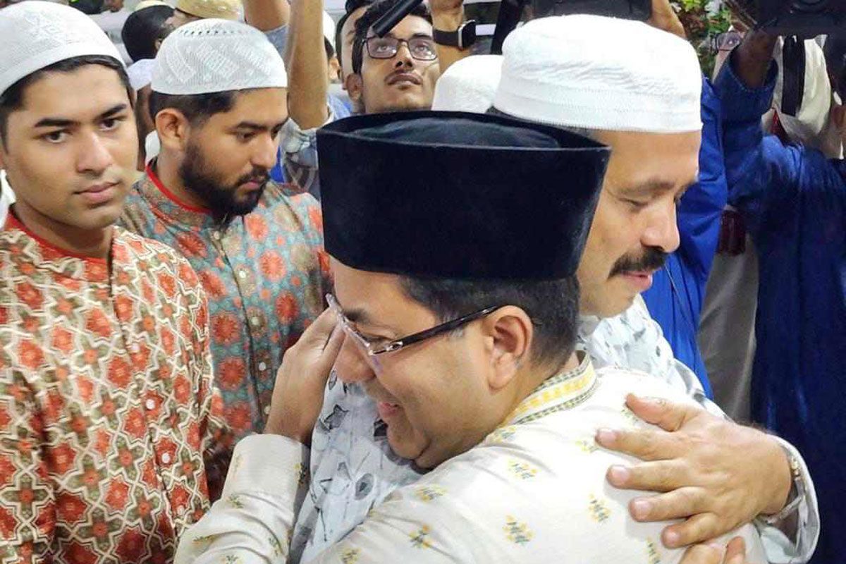 ‘বর্জ্য নির্দিষ্ট স্থানে ফেলুন’