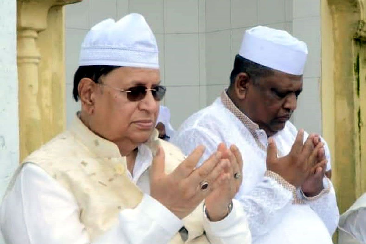 ঈদের নামাজ: সিলেটে এক কাতারে দুই মেয়র