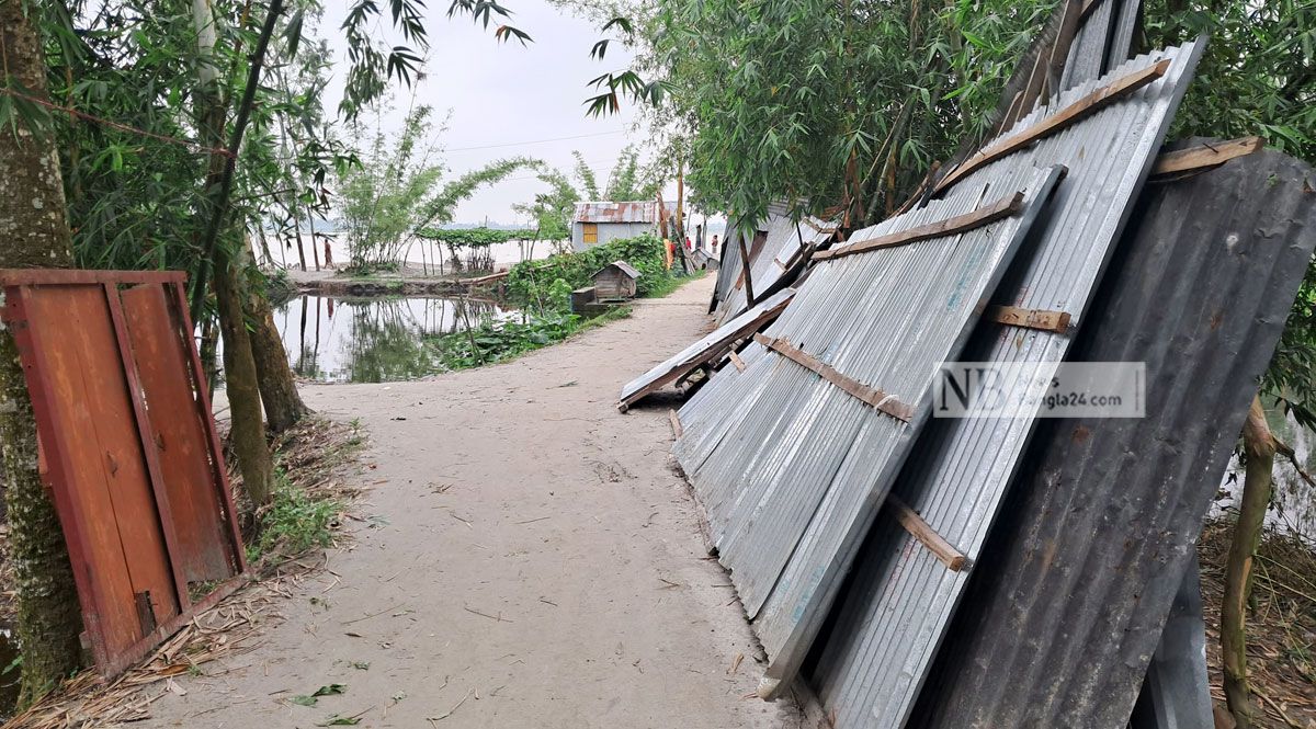 তিস্তা ধরলা যমুনায় ভাঙন, নদীগর্ভে ২ স্কুলসহ বহু বাড়ি ও আবাদি জমি