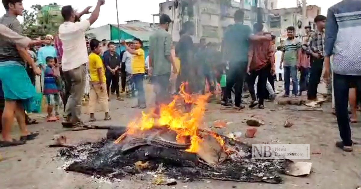 চাঁদপুরে ছাত্রলীগের মহাসড়ক অবরোধ, দুর্ভোগে যাত্রীরা