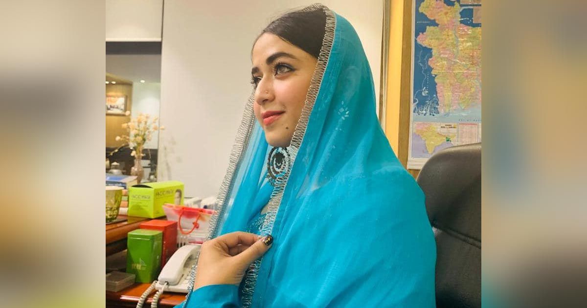 বিয়ের খবর দিলেন ফারিয়া শাহরিন 