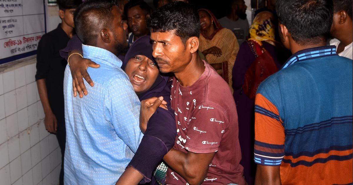 এক দিনেই সড়কে গেল ১৯ প্রাণ