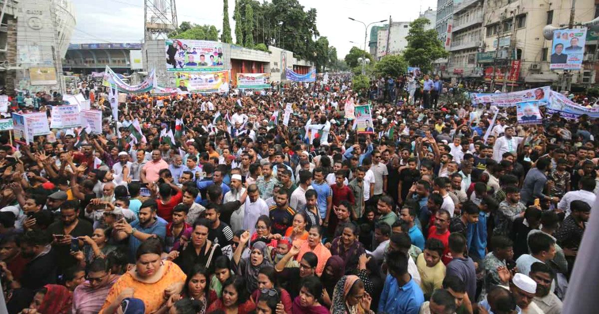 বিএনপির সরকার পতনের এক দফা, আ.লীগের পাল্টা