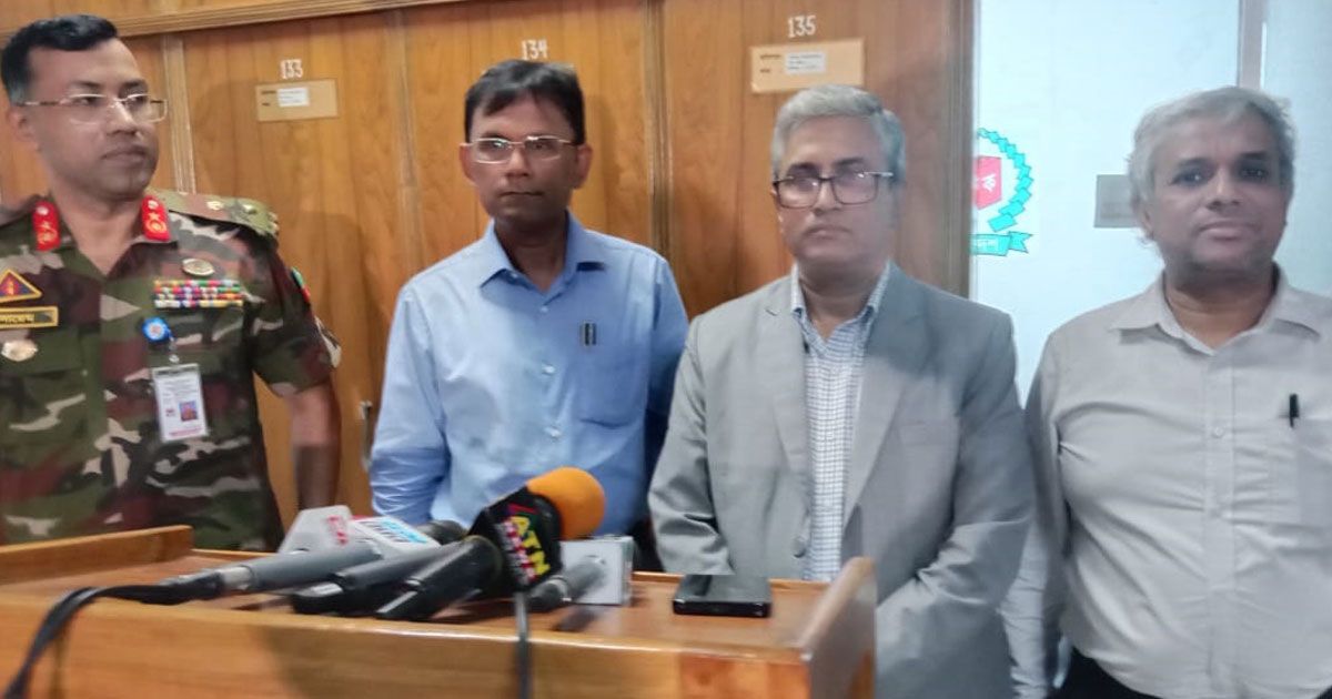 এনআইডির তথ্য ফাঁস: ১৭১ প্রতিষ্ঠানে নজরদারি বাড়াচ্ছে ইসি