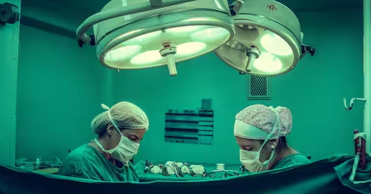 ২২-ঘণ্টার-অস্ত্রোপচারে-ব্রেন-ডেথ-রোগীর-দুই-হাত-আরেকজনের-শরীরে-প্রতিস্থাপন-
