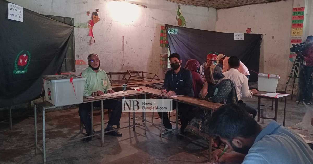 ঢাকা-১৭ আসনের উপনির্বাচনে চলছে ভোট 