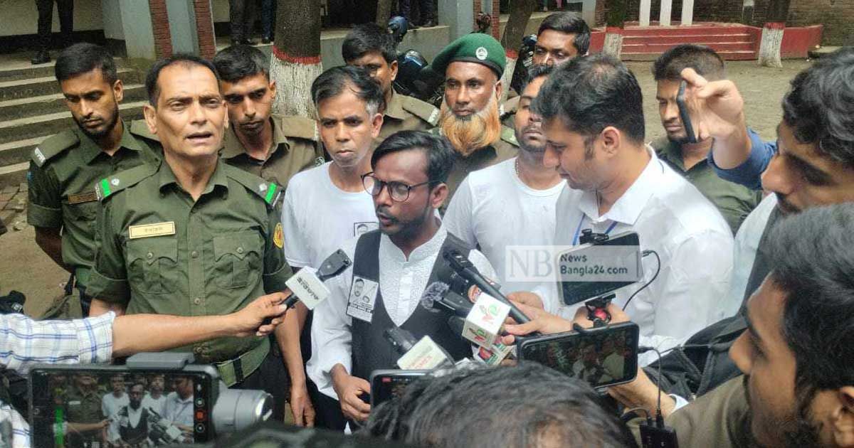 এজেন্ট বের করে দেয়ার অভিযোগ হিরো আলমের