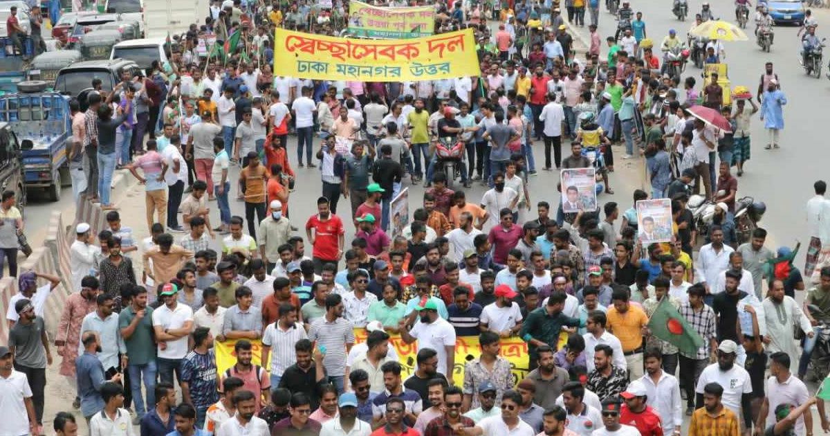 গণতন্ত্র পুনরুদ্ধার করে ফিরিয়ে আনতে হবে তারেককে: মির্জা আব্বাস