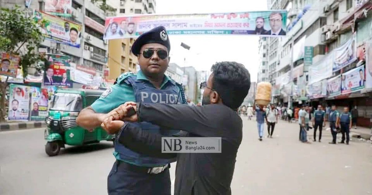 নয়া-পল্টনে-সাংবাদিকের-মোবাইল-কেড়ে-নিল-পুলিশ