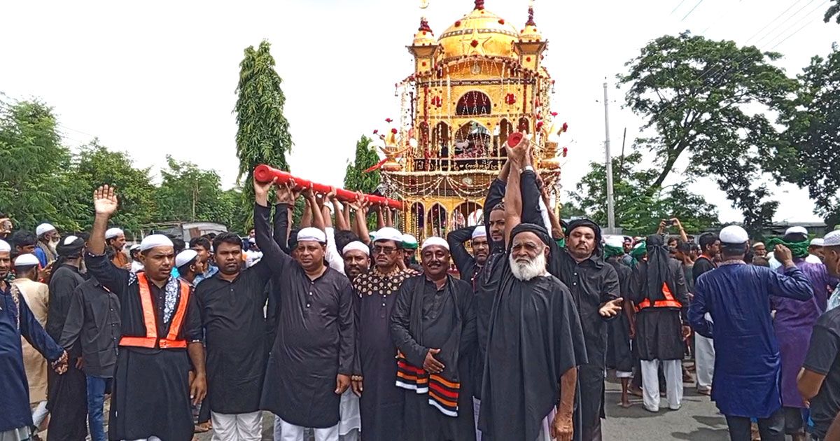 আশুরায়-চট্টগ্রামে-তাজিয়া-মিছিল-মাতম