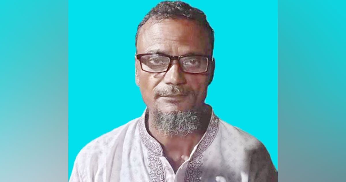 ৫৬ বছর বয়সে এসএসসি পাস করলেন ইউপি সদস্য শরিফুল
