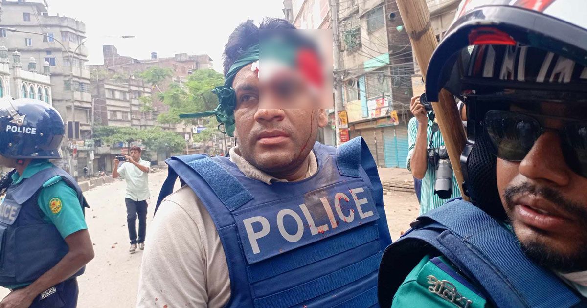 গয়েশ্বরের-আদেশে-ধোলাইখালে-পুলিশের-ওপর-হামলা