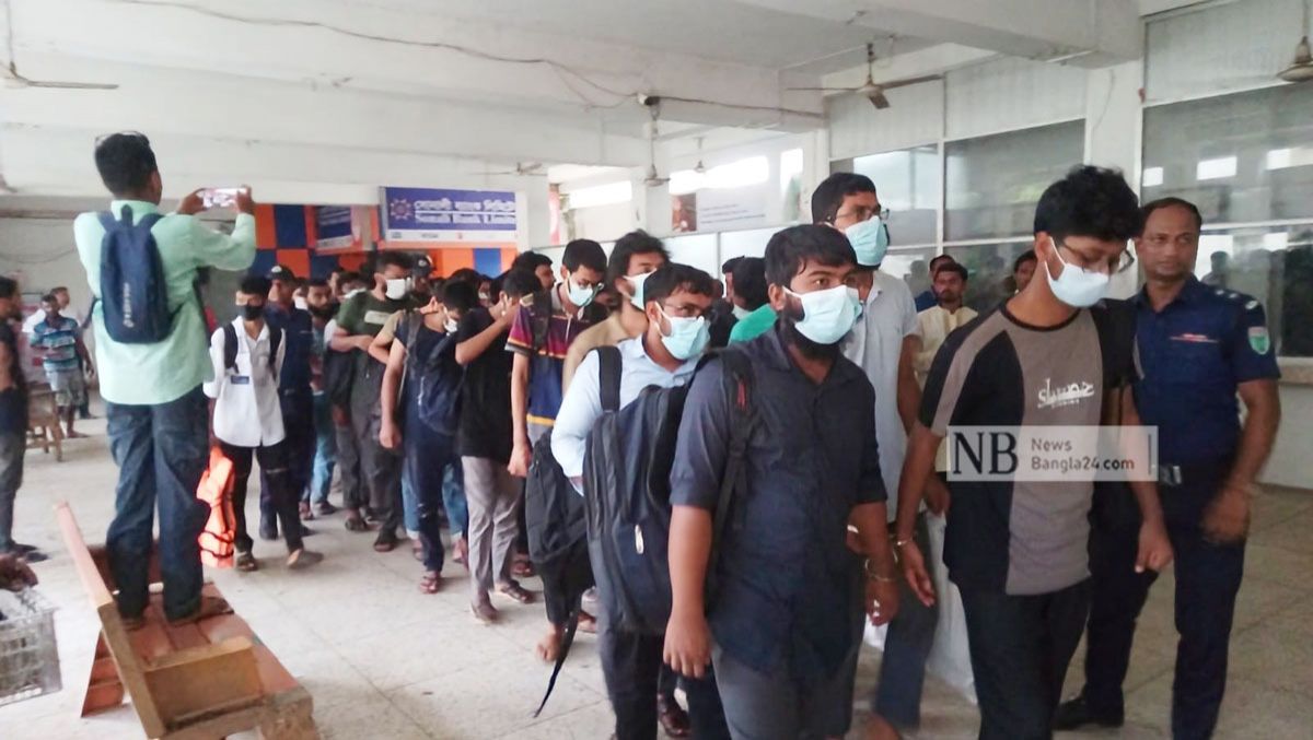 টাঙ্গুয়ার হাওরে বুয়েটের ৩৪ শিক্ষার্থী আটক, নাশকতা পরিকল্পনার সন্দেহ