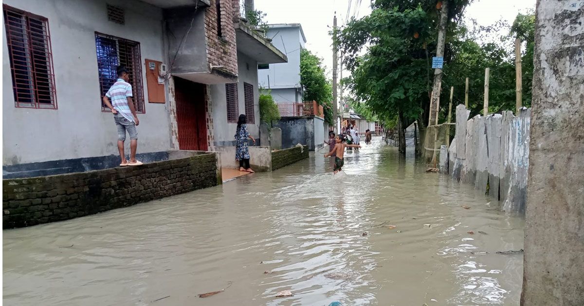 জোয়ার-আসলেই-ডুবে-যায়-বরিশাল-নগরীর-২-ওয়ার্ড