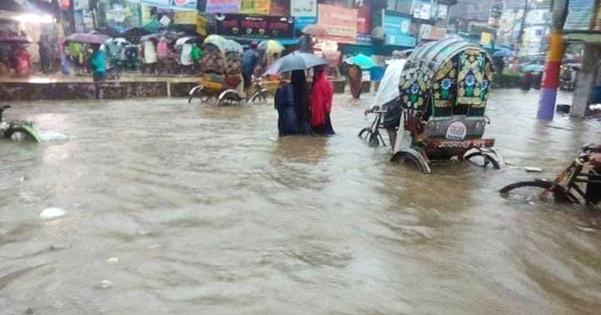 বর্ষা-শেষ-না-হতেই-১০-বার-ডুবল-বন্দর-নগরী