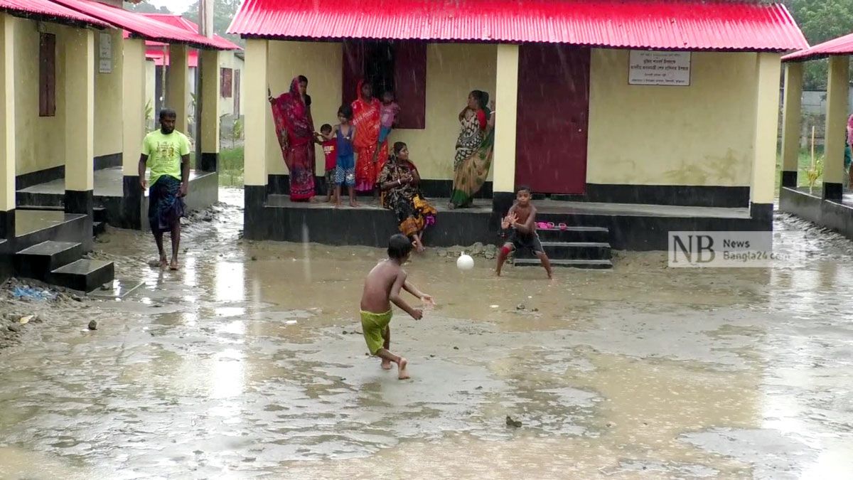 স্থায়ী ঠিকানায় দেড় শতাধিক হরিজন পরিবার