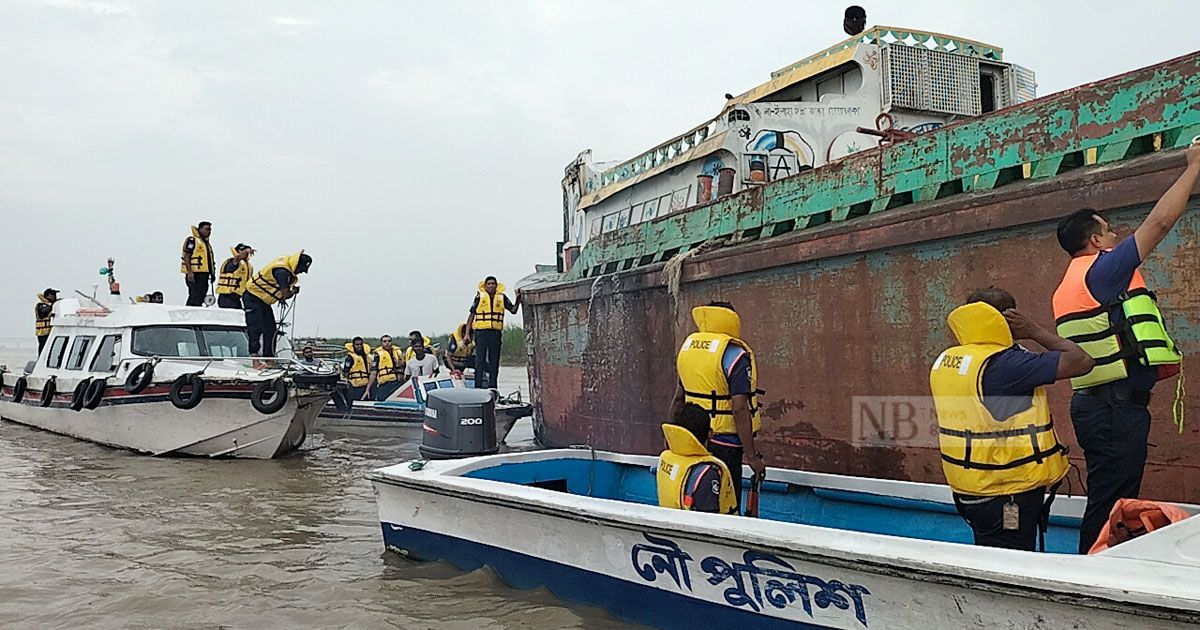 পদ্মা-মেঘনা থেকে ২৪ বাল্কহেডসহ আটক ৫০